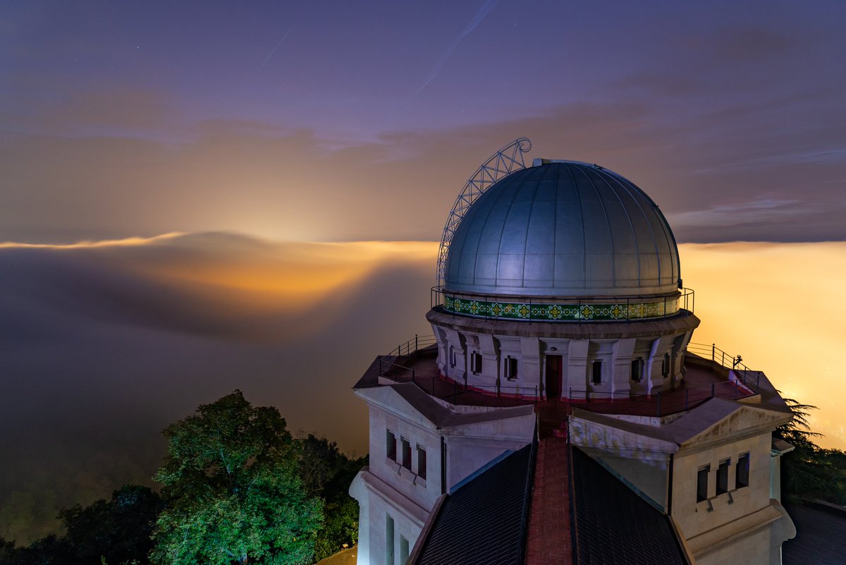 alfons_pc's tweet image. Esta mañana hay bancos de nubes bajas #stratus en #Barcelona que cuando se separan del #obsFabra nos dejan este paisaje mágico @AEMET_Cat @meteocat @eltempsTV3 @btveltemps @ARAmeteo @tempsdemeteo @P4Estacions @ACOMmeteo @CloudAppSoc @wmo @NatGeoEsp