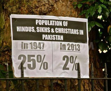 PMahishya81025's tweet photo. Such treatment of minorities can happen only in Pakistan, life of minorities has become difficult in Pakistan.
#StopTargetKillings #PakViolatesRights
#SinghamAgainTrailer #October7 #BiggBoss #SSMB29 #PakViolatesRights #BiggBossTamil #RajatDalal
#BigBoss18 #Gaza #Hamas #tejran https://t.co/xzwFo8Kjjg