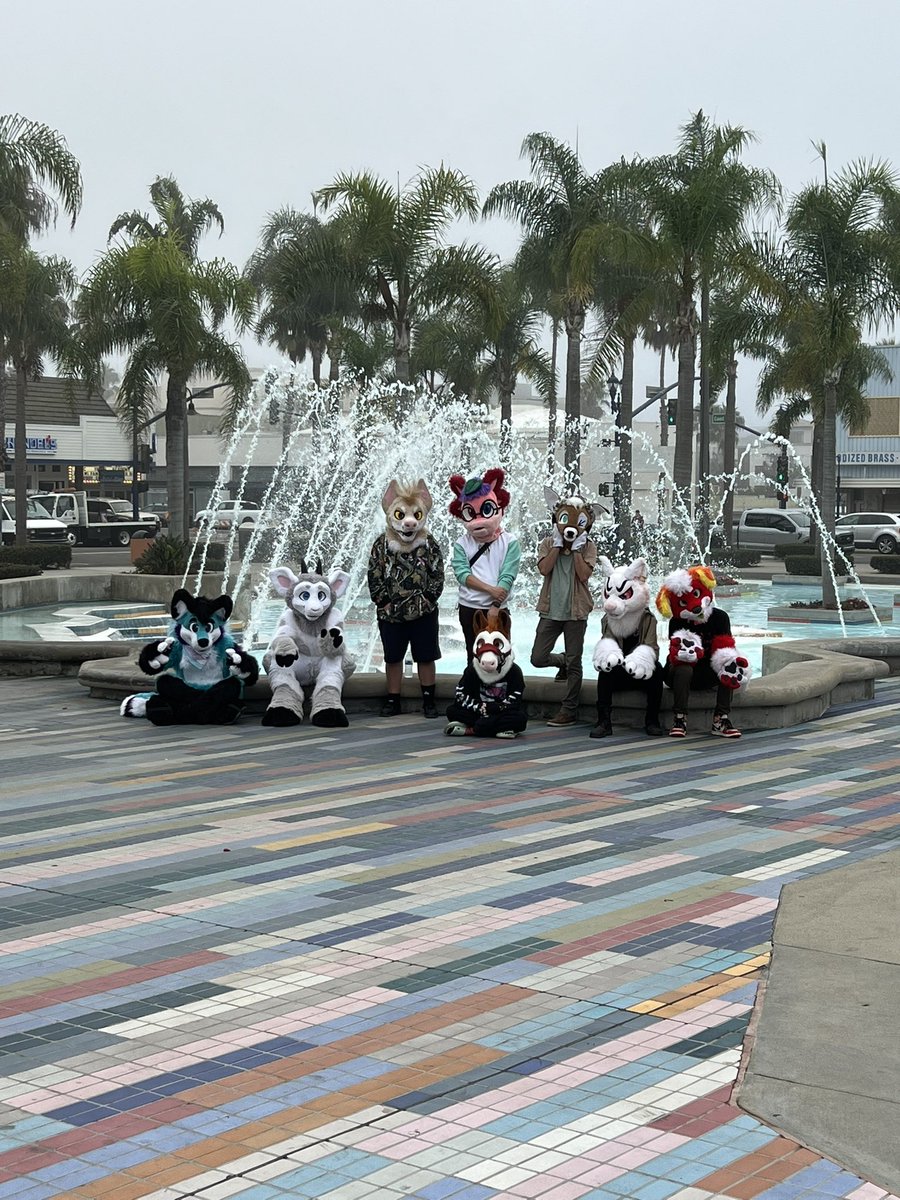 Photoshoot by an amazing fountain!

<a href="/MamboFloof/">Mambo</a> <a href="/MarzLotl/">MarzLotl 🪸@ AFC</a> @DaFurr1 <a href="/Rj_Weirdo/">Rj</a> <a href="/kinothewolf/">Emby/Kino</a> 

who are the other @'s?

#Socalfurs #Sandiego #furryfandom
