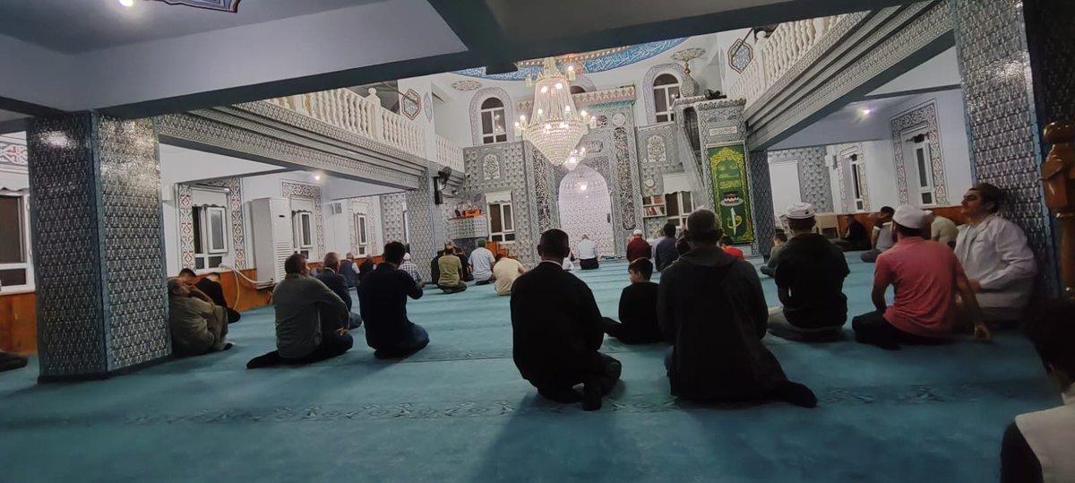 KaynarcaMuftulk's tweet photo. Kaynarca'da eller "Şehitlerimiz ve mazlumlar" için semaya açıldı.
Camiler ve Din Görevlileri Haftası kapsamında 5 Ekim Cumartesi günü yatsı namazında "Şehirlerimizin Kalbi Camilerimizde Buluşuyoruz" temasıyla pr. düzenlendi. https://t.co/PFMN1ht5nW