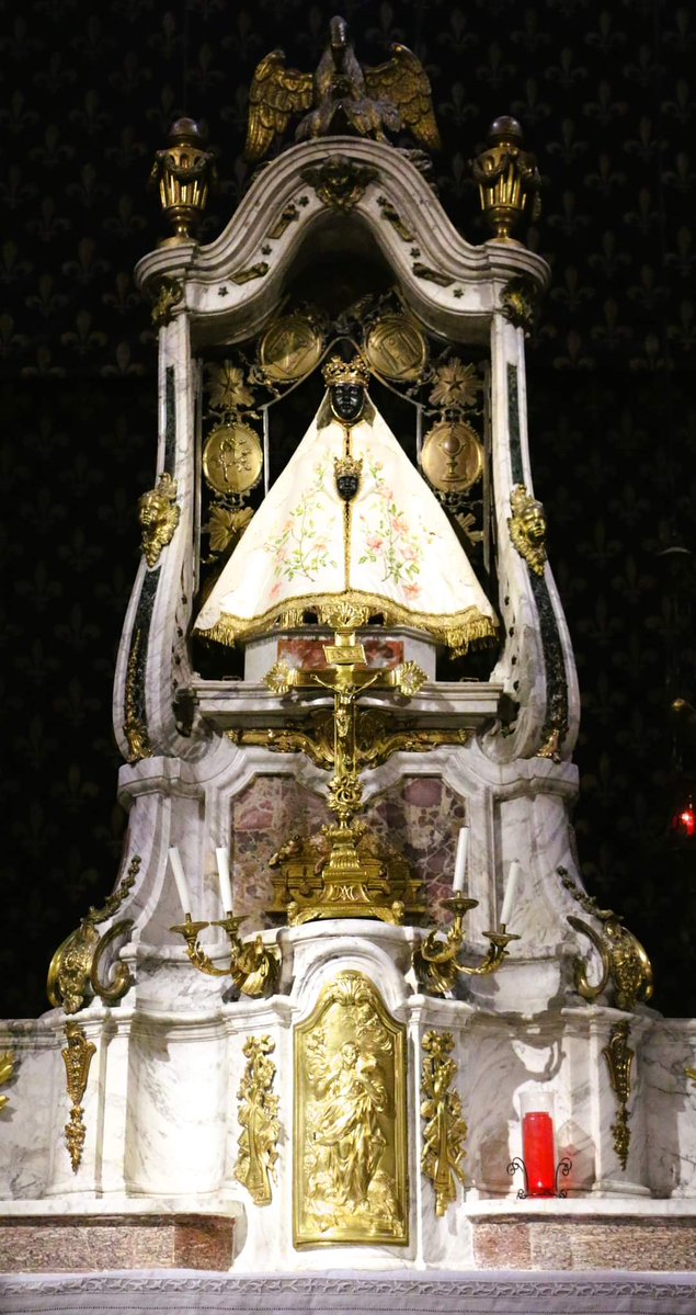 cathedraledupuy's tweet photo. Dieu puissant, de qui vient tout don parfait, enracine en nos cœurs l'amour de ton nom ; resserre nos liens avec toi, pour développer ce qui est bon en nous ; veille sur nous avec sollicitude, pour protéger ce que tu as fait grandir.
#prieredumatin #oraison #priere #Dieu #rosaire https://t.co/pihbqGMVGi