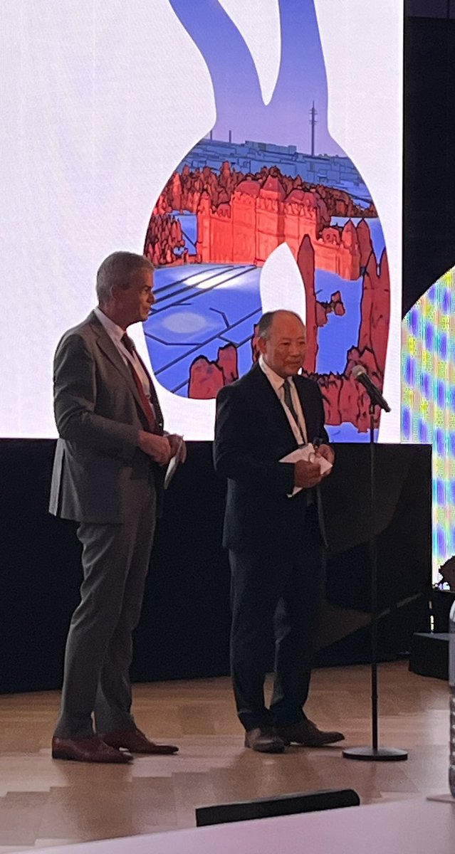 Tilo Kölbel and <a href="/mraungoo/">Aung Oo</a> introducing Cx Aortic Live in Vienna. Looking forward another fantastic aortic meeting. #aortaed