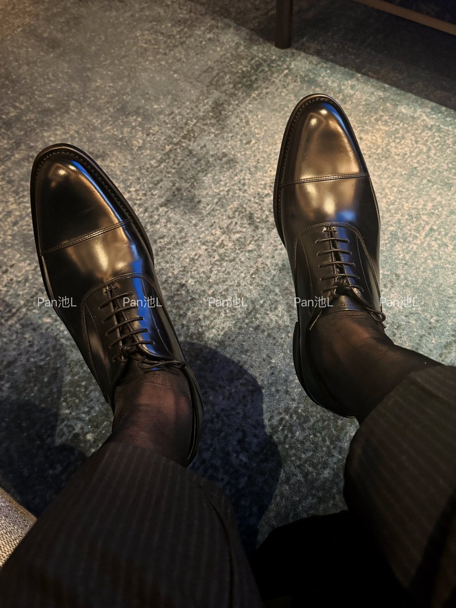 NikYoung12's tweet photo. 雨天适合足底按摩🧦 https://t.co/EvXhcpbGcf