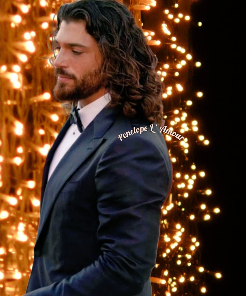 Gunaydin Reinas 😘

Y si me concedieran tres deseos
Te pediría a ti tres veces💙💙💙

#CanYaman 💚