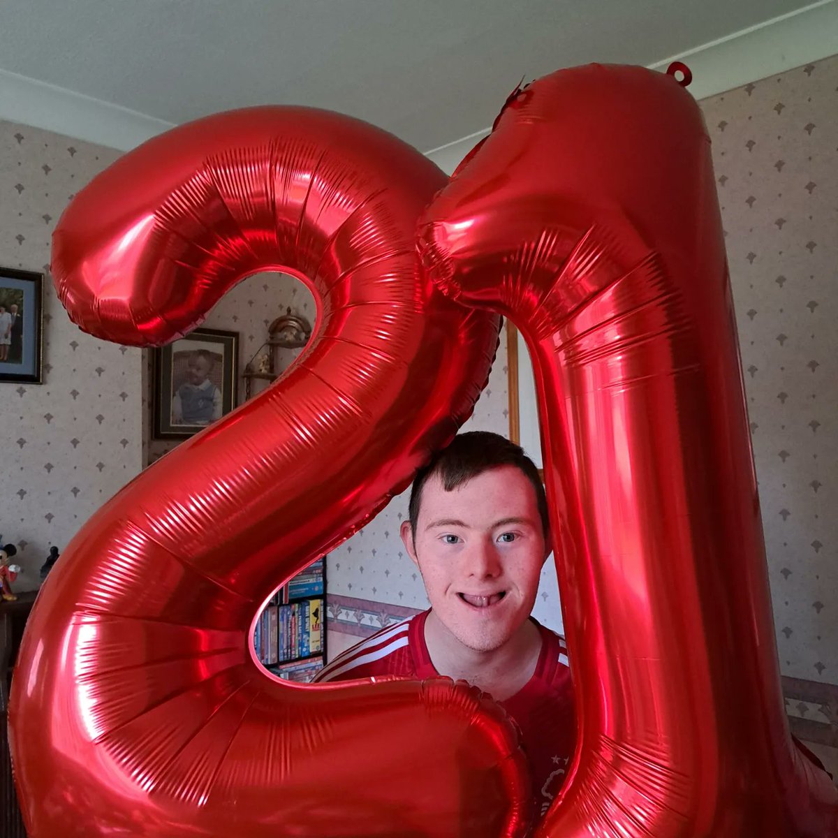 Claire Groom tweet media