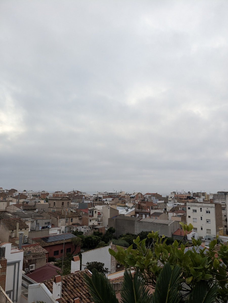 daniel_julia's tweet photo. Bon dia i bona setmana 41!
Pluja aquesta nit i a partir de demà torna el sol
#week41 #Badalona https://t.co/kmrGyFYCud
