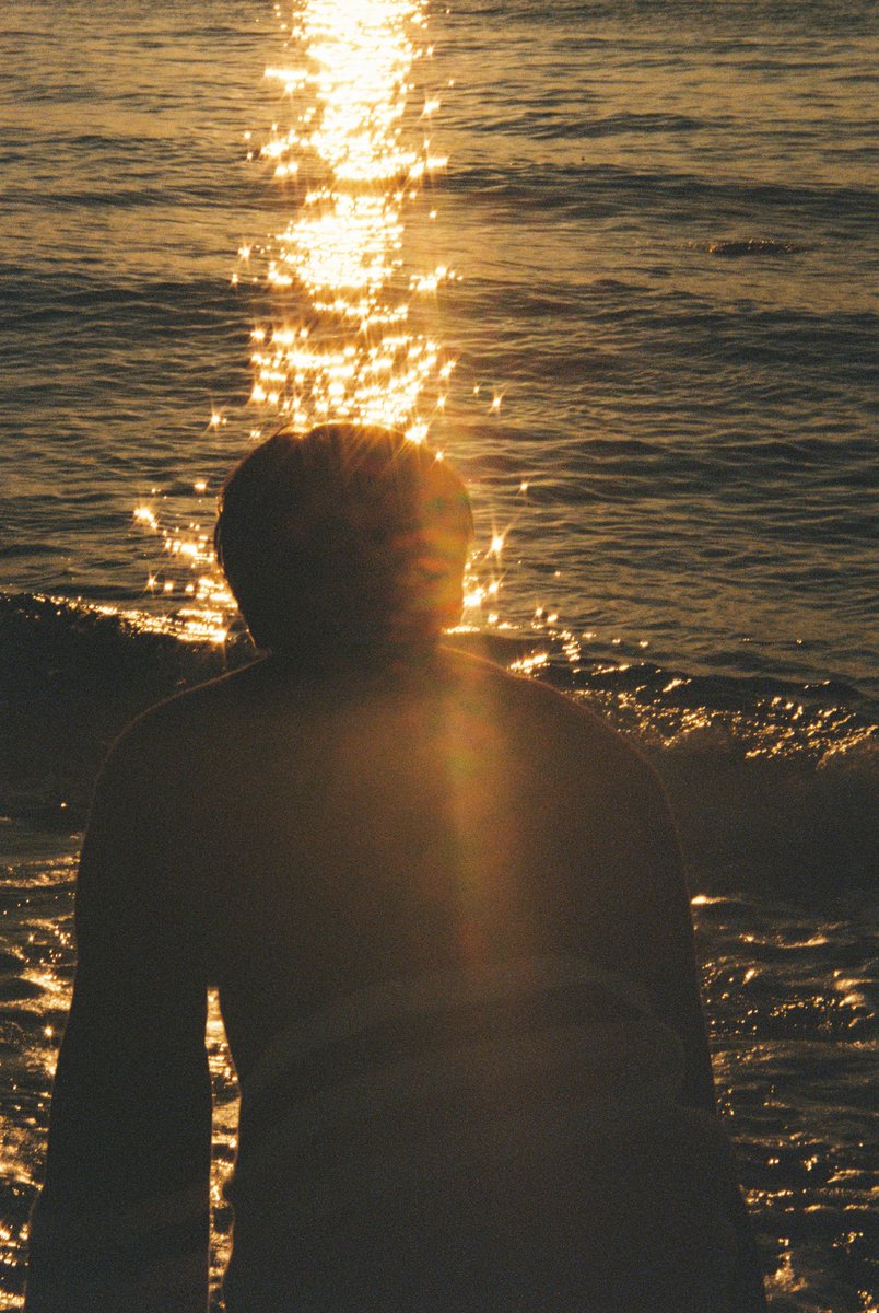 nctwishofficial's tweet image. Golden horizon

#NCTWISH #Steady
#NCTWISH_Steady