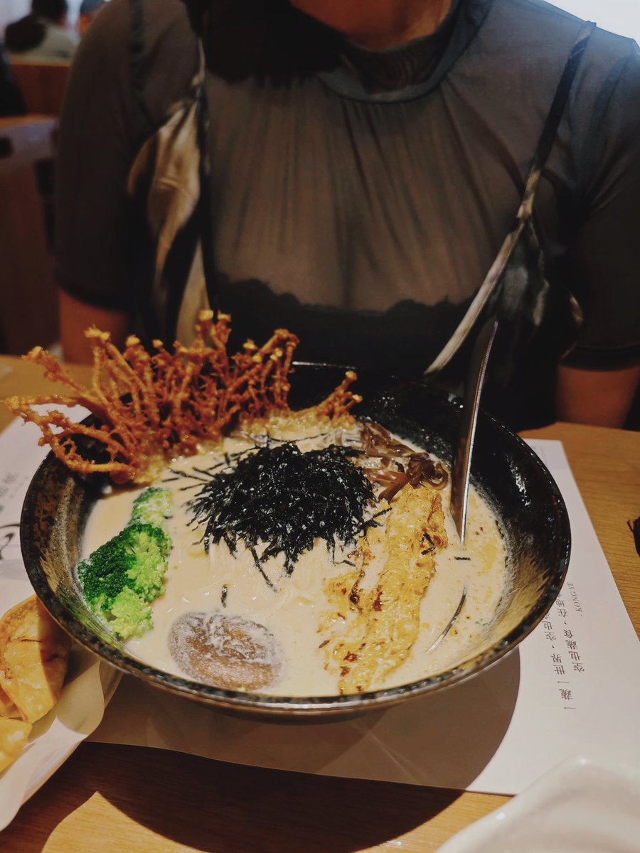 今天吃素

#好吃的素食 #人妻 #短髮 https://t.co/NJGccH8aah