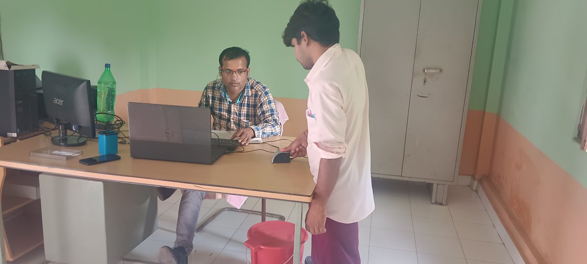 tiwarim98's tweet photo. आज CSC VLE मनीष कुमार तिवारी ग्राम पचवल ब्लाक रामपुर तहसील मडियाहु जिला जौनपुर उत्तर प्रदेश के द्वारा Digipay Lite के माध्यम से पीएम किसान सम्मान निधी का पैसा निकाल कर दिया गया https://t.co/WP0viYU6wr