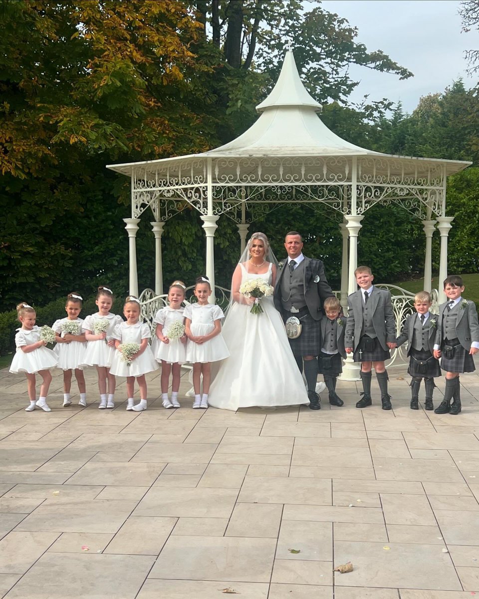 shellana123's tweet photo. Most handsome page boys &amp; beautiful flower girls at the Glackin wedding. 
🤍🍾💍 

@BantMrsMullen @BantMrFindlay @CamelonELCC @bant_nursery @bantaskinps https://t.co/NlvcCLsahE