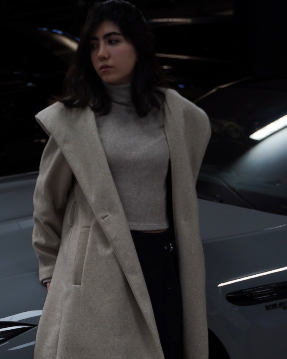 Centaurus0704's tweet image. آخر هفته ها که دریا و اقیانوس هارو قفل می کنیم و کار تعطیله، مهمون مرسدس بنز می شم.
#Sl63 #MercedesBenz