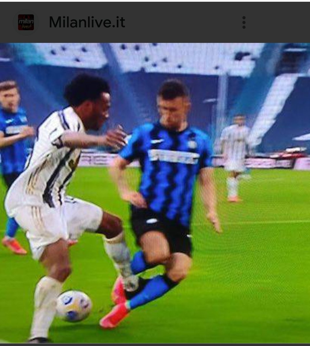 <a href="/ZZiliani/">Paolo Ziliani</a> Calvarese,cosa ci fa un arbitro scarso a commentare in TV, là ci dovrebbe essere chi sa più degli altri,ma allora non è scarso? Poi all'improvviso mi si apre la mente. Rigore per la juve