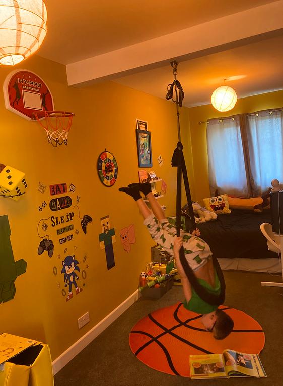 Mr. Rubra tweet media