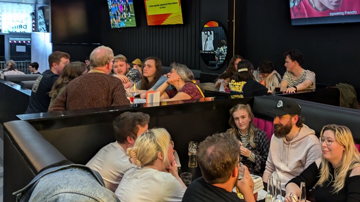 HubworldScot's tweet image. DUNDEE You were sensational!! 💯  
Our #HubQuiz week ended with a grand finale ! 👑 thank you everyone who came, competed in our cross country gameshow
What a hell of a week!