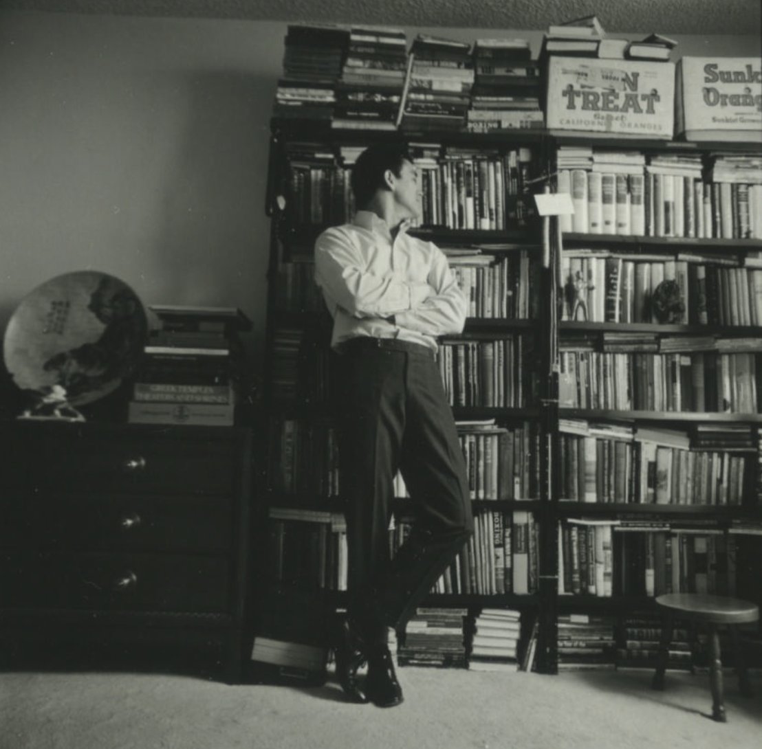 brucelee's tweet image. Bruce and his library 📚