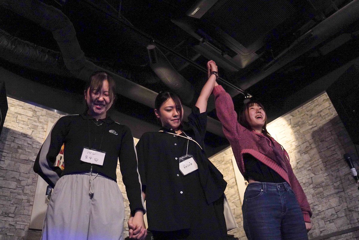 female_beatbox's tweet photo. 【STEP Fowardvol.2 終了！！】
通常のFemale交流会とは別に、”発表会”として、イベントを行いました💁‍♀️

バトルの優勝者は🥇Kotu🥇
@kotu_522 

前回よりもレベルアップした今大会、
全面にバトルらしさが出ていてとても盛り上がりました🔥
ありがとうございました！！ https://t.co/vQ9aB7HHDv