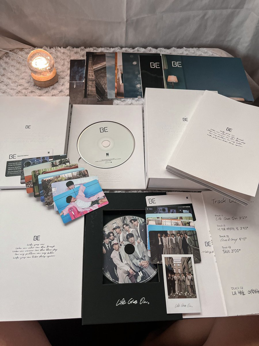 kathwithkoo_'s tweet photo. still available #kathwithkoosells_ 😊✨

wts lfb ph bts onhand

BTS BE ESSENTIALS &amp; BE ALBUM (unsealed)

Be ess with Jungkook RPC mint condi — 500
Be album — 350

+ lsf

rfs: hiatus muna sa merch

DM/reply to claim 💟
🏷️ bts jungkook jk jimin jin taehyung namjoon yoongi hobi https://t.co/B44kDnA9bI