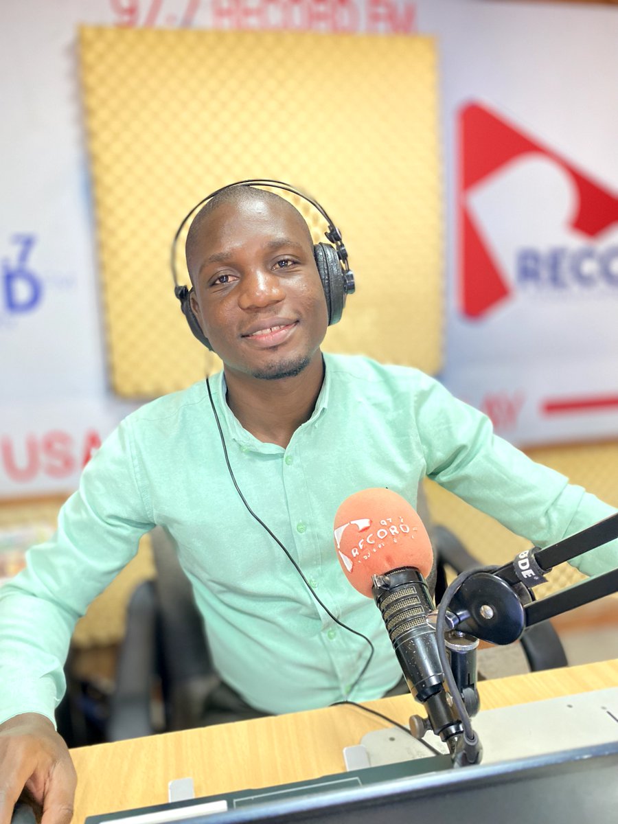 djnicknicholas's tweet photo. It’s time for #TheHitLab (Omubeezi) LIVE on 97.7 Record FM! 🎶 Catch me on-air till 3 pm. 🔊
Tune in and let’s vibe! 🎤💥 https://t.co/aslWs7Kv38