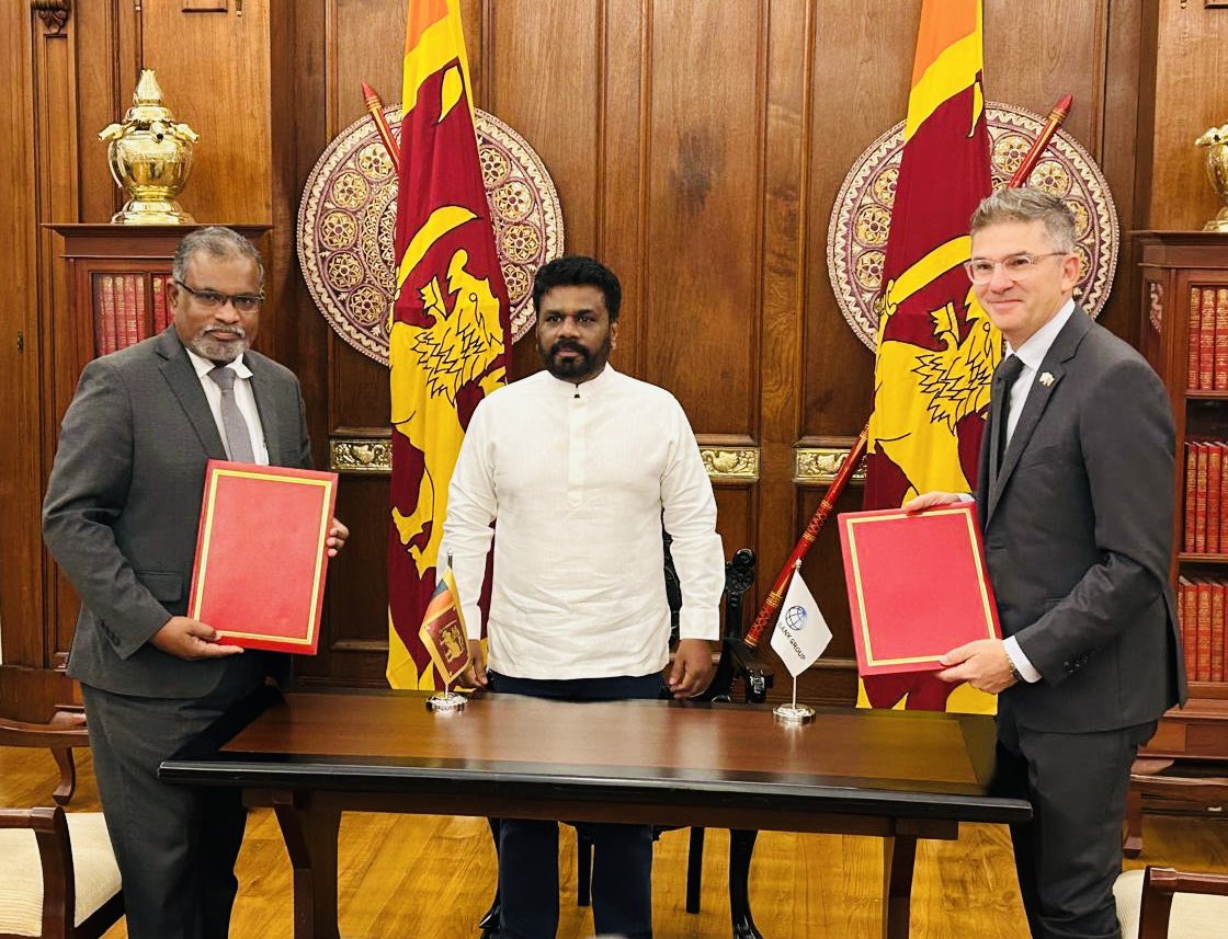 David Sislen (@worldbanknepal) on Twitter photo Honored to meet His Excellency <a href="/anuradisanayake/">Anura Kumara Dissanayake</a> and reaffirm <a href="/WorldBank/">World Bank</a>’s continued commitment to supporting #SriLanka.We signed a $200M second development policy operation to support economic reforms that aim to improve governance, enhance growth & protect the poor & vulnerable. Honored to meet His Excellency <a href="/anuradisanayake/">Anura Kumara Dissanayake</a> and reaffirm <a href="/WorldBank/">World Bank</a>’s continued commitment to supporting #SriLanka.We signed a $200M second development policy operation to support economic reforms that aim to improve governance, enhance growth & protect the poor & vulnerable.