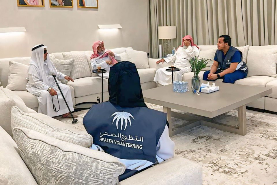 med_cluster's tweet photo. نفذ مركز العزيزية للرعاية الصحية الأولية فعاليات #اليوم_العالمي_لكبار_السن من خلال استضافة عدد من كبار السن في الحي بالمجلس الصحي والتعريف بالمسار الخاص بهم والخدمات المقدمة وأولية تلقي الخدمات الطبية.

#تجمع_المدينة_الصحي 
#المدينة_المنورة https://t.co/hxIwDCetIj