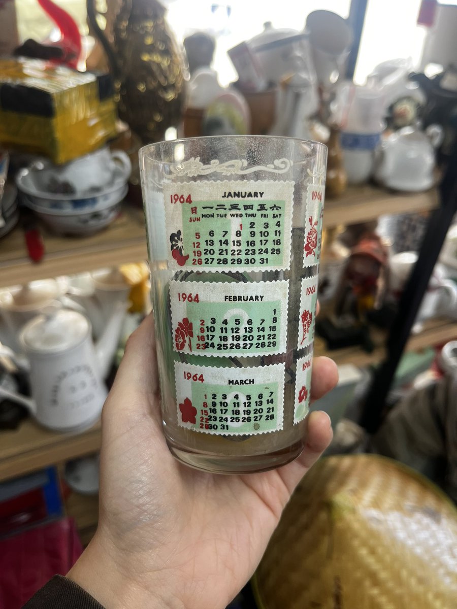 There’s something about old flea markets in China.