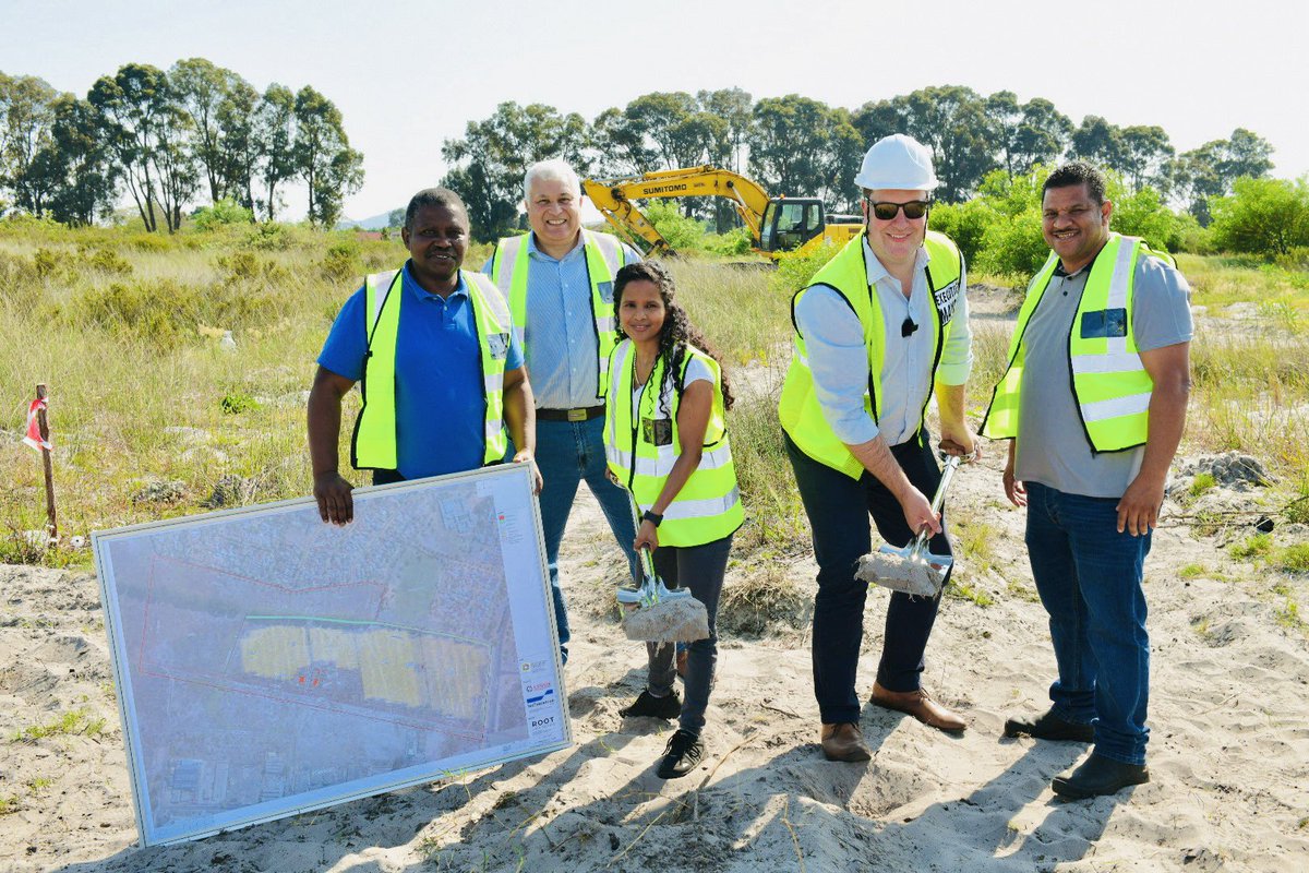 Cape Town is the first metro in SA to start construction on its own solar power plant! 🏗️☀️🔋

Construction got underway today in Atlantis! 

As we face another massive Eskom price hike, it's vital that we secure our city's energy future with more affordable and cleaner