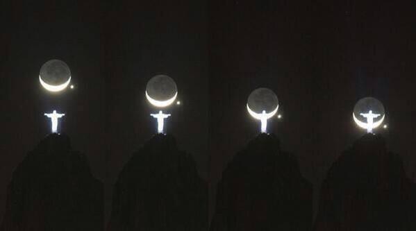 Time lapse of the Moon and Venus behind Christ the Redeemer in Rio de Janeiro, Brazil
By GriffinFTW