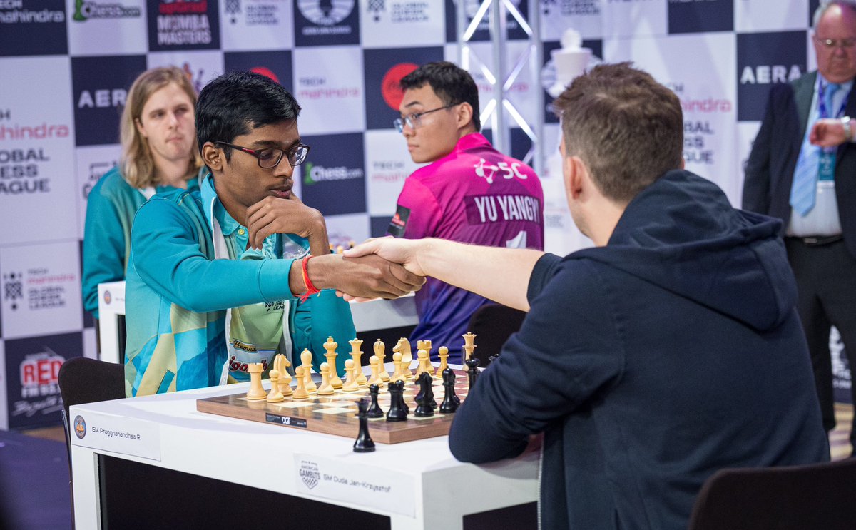 AmericanGambits's tweet photo. Here is a glimpse at match 15, an intense clash on the board!
Nakamura and Magnus delivered a chess masterclass.
#AmericanGambits #GCL #AGvASP #willcomeback #Teamwork #TechMGCL #ConquerTheGame #TheNextMove #chessleague #Chess https://t.co/dKNdFDSX9c