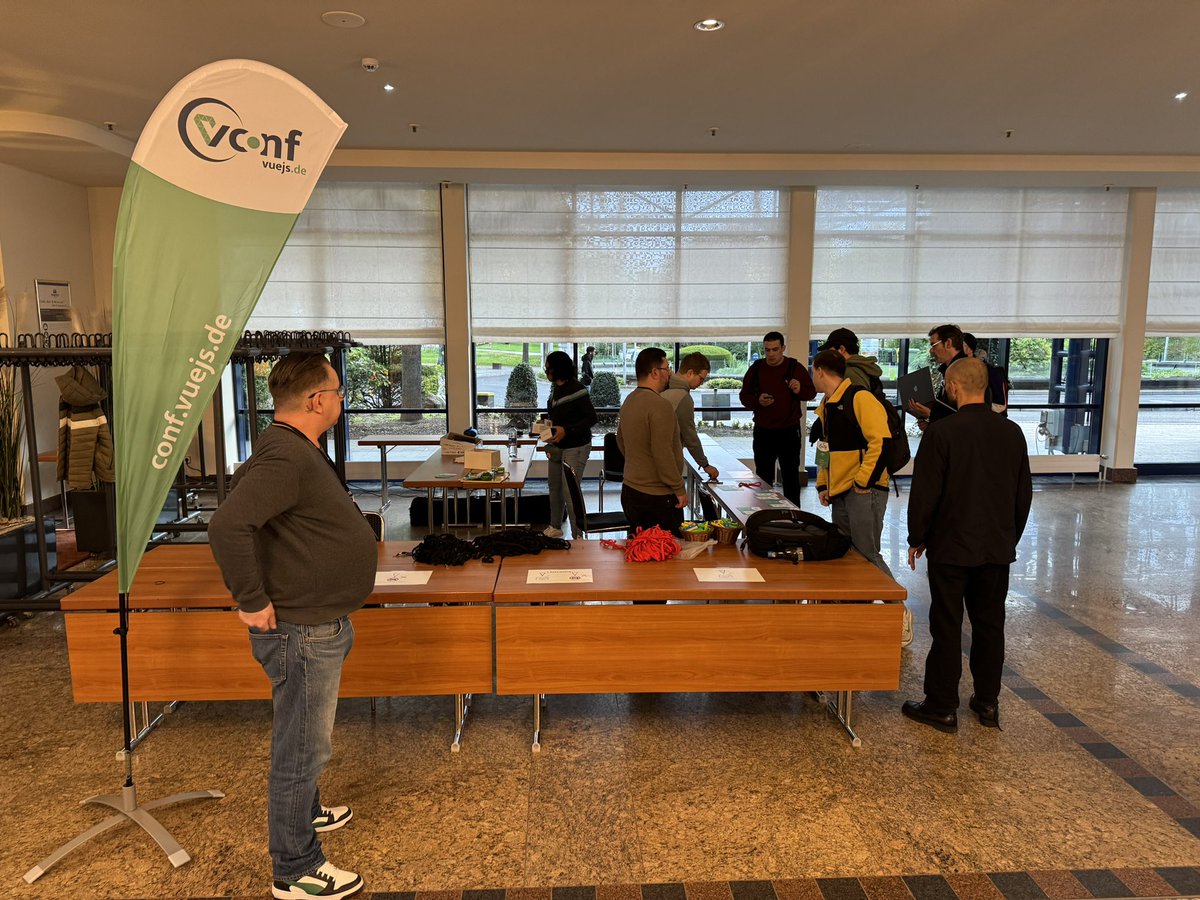 vue_js_de's tweet image. First day just started 😍
The workshops in progress and our main stage is under construction 🫶
#vuejsdeconf2024 #vuejs #conference