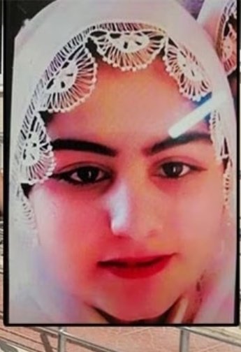 İrem tecavüze uğradı karnında beş aylık bebeği ile intihar süsü verilerek ailesi namus için öldürüldü. Ona tecavüz edenler dışarıda elini kolunu sallayarak yaşıyorlar.