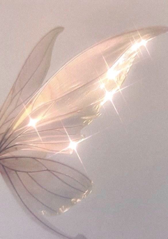 She is a fairy 🧚🏻‍♀️