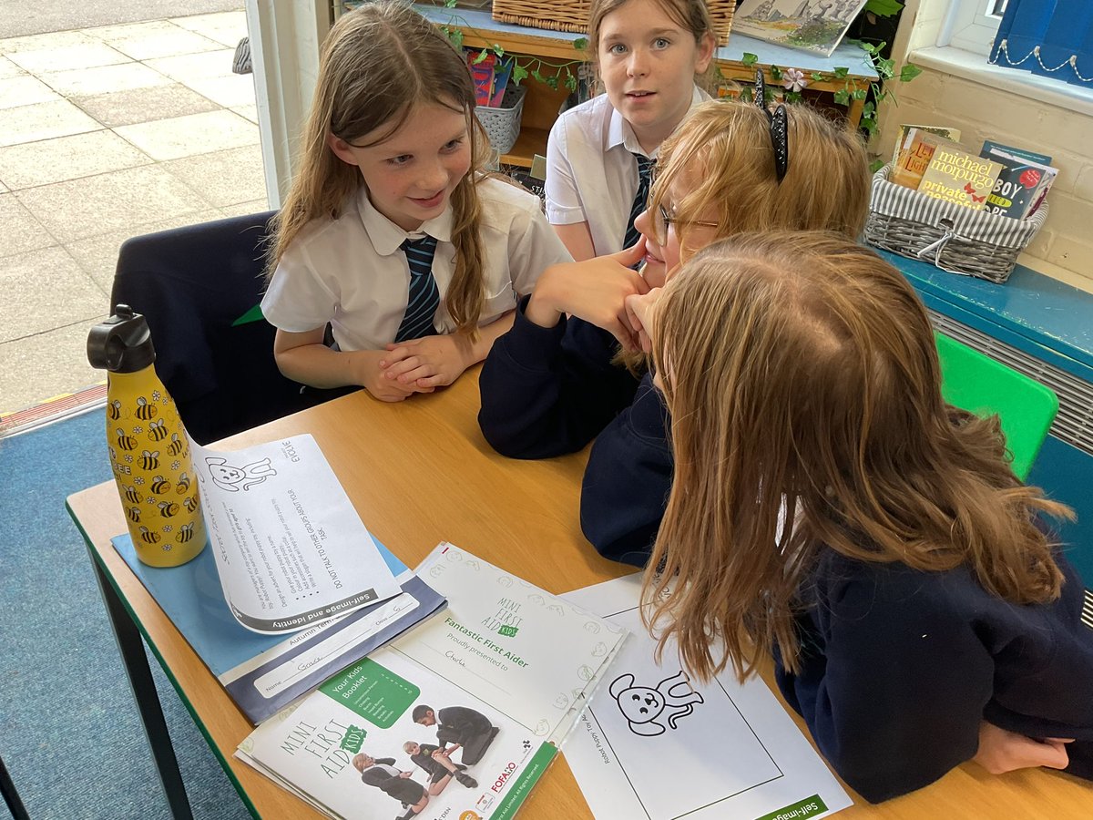 MrsClaassen_KPA's tweet photo. @Keelbyprimary #Keelbyprimary #Keelbyy6 #Keelbycomputing
Self Image and identity.
Great collaboration. Rich discussions. https://t.co/o0PoTC7M12