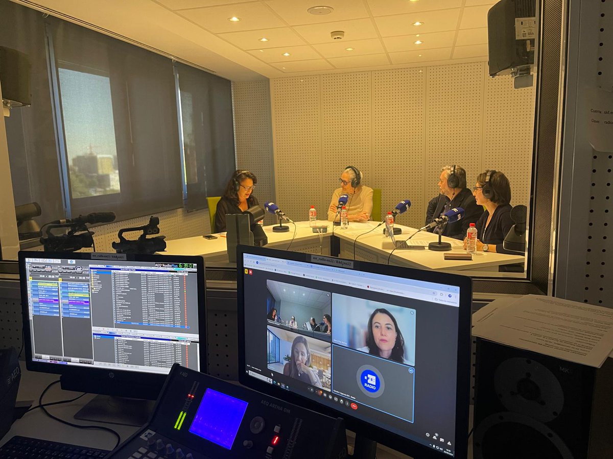 ¿Sabías que según diversos estudios el 30% de las noticias falsas que circulan por la red tratan de alimentación?

🗣️De ello han hablado <a href="/palencia_ana/">Ana Palencia</a>, <a href="/plumedlucas/">Elisa Plumed</a>, <a href="/MapiMunozMunoz/">Mapi Munoz Munoz</a>, <a href="/Sirgador/">Sergio Hernández</a>, <a href="/LuciaRSimon/">Lucía Ruiz Simón</a> y <a href="/LauragemaCG/">LauraCristobal</a> en el último podcast de <a href="/Efeagro/">Efeagro</a>

ow.ly/fqYZ50TE3Lx