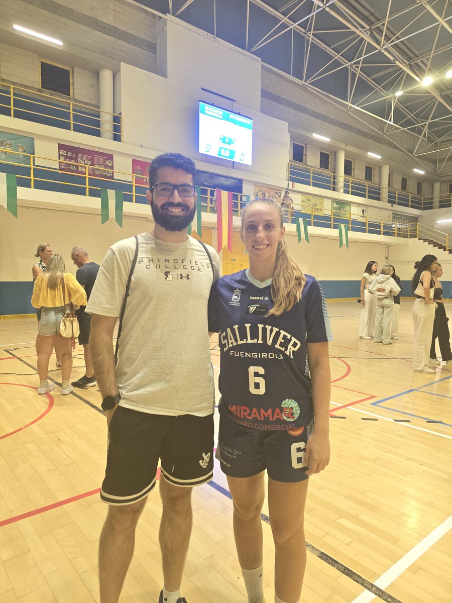 Fin de semana de reencuentros con grandes amigos 😍
<a href="/edgarvicedo/">Edgar Vicedo</a> <a href="/PaulaTello6/">Paulaa♥</a> <a href="/PabloLeslie44/">Pablö Leϟlie</a>