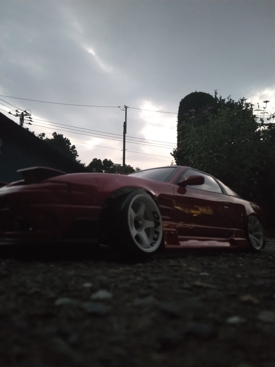実車みたいにパシャリしてみた
#ドリラジ
#180sx
#VALINO