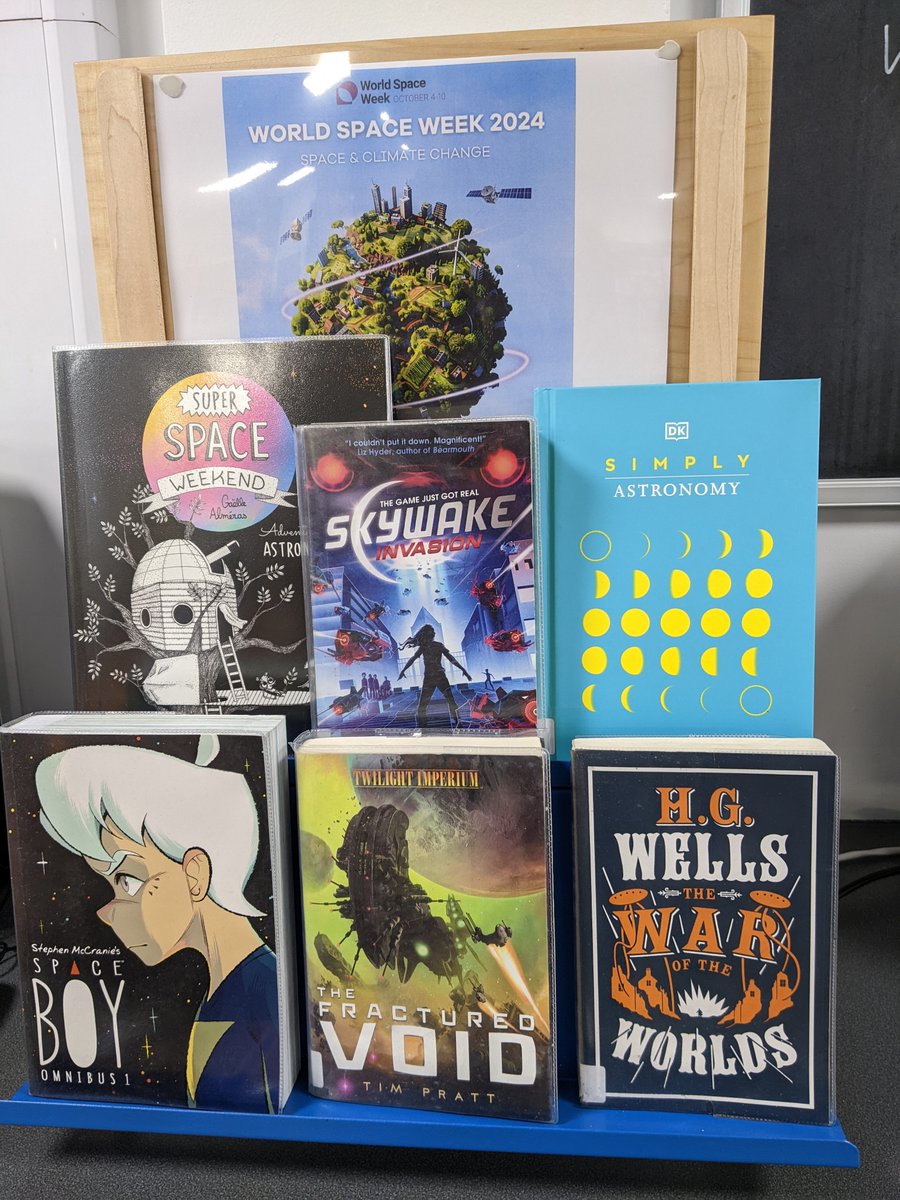 Books for World Space Week 🛰️🪐