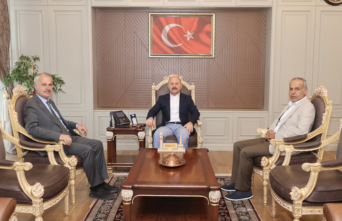 Adıyaman Valiliği (@adiyamangovtr) on Twitter photo Valimiz Sayın <a href="/DrOsmanVarol/">Dr Osman Varol</a> , 23-24. Dönem Adıyaman Milletvekili Mehmet Erdoğan’ı kabul etti. Valimiz Sayın <a href="/DrOsmanVarol/">Dr Osman Varol</a> , 23-24. Dönem Adıyaman Milletvekili Mehmet Erdoğan’ı kabul etti.