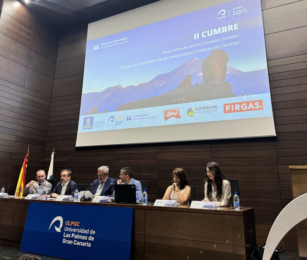 conestULL_'s tweet photo. 🇮🇨 El estudiantado universitario canario sigue haciendo historia ✍️🏻

📌 Finalizamos la II Cumbre de Consejos de Estudiantes de las Universidades Públicas de Canarias en la seguimos siendo referentes en la lucha por nuestros derechos 💪🏻

#UniversidadPúblicaSiempre #ull #ulpgc https://t.co/r0U3USkbXj