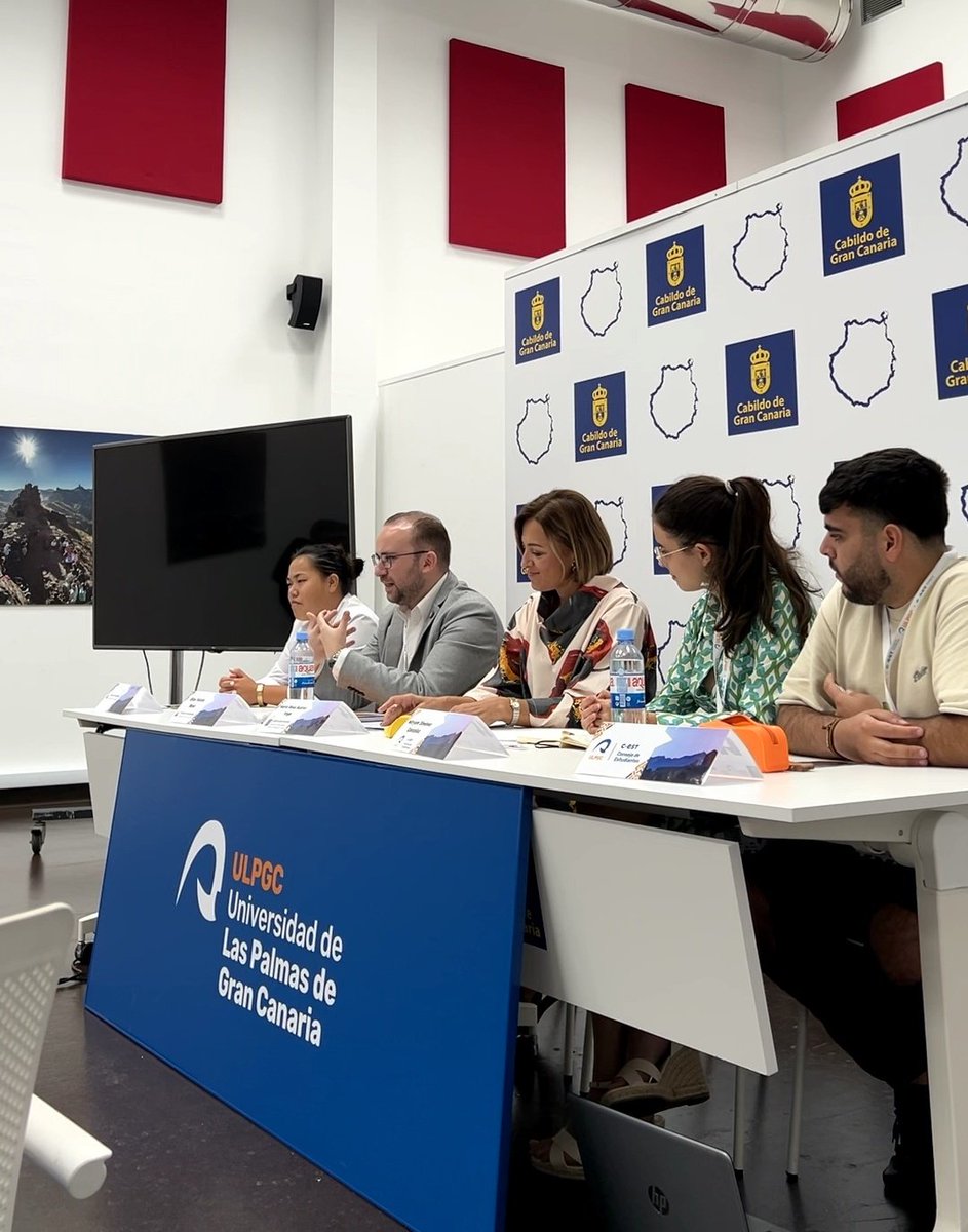 conestULL_'s tweet photo. 🇮🇨 El estudiantado universitario canario sigue haciendo historia ✍️🏻

📌 Finalizamos la II Cumbre de Consejos de Estudiantes de las Universidades Públicas de Canarias en la seguimos siendo referentes en la lucha por nuestros derechos 💪🏻

#UniversidadPúblicaSiempre #ull #ulpgc https://t.co/r0U3USkbXj