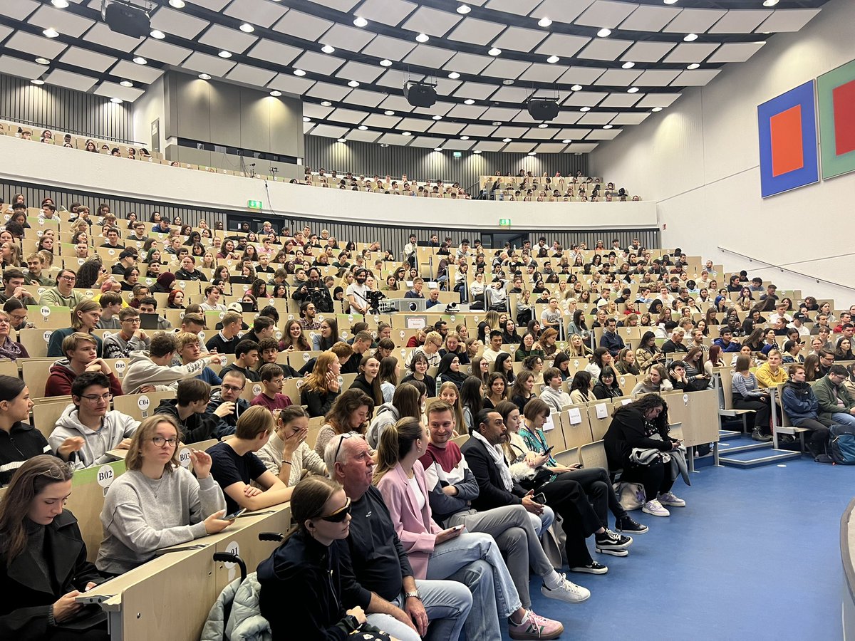 Anja Steinbeck (@anja_steinbeck) on Twitter photo HERZLICHEN WILLKOMMEN! Wie schön, dass ihr die <a href="/HHU_de/">Heinrich-Heine-Universität Düsseldorf</a> gewählt habt. Ich wünsche euch viel Freude und Erfolg im Studium. HERZLICHEN WILLKOMMEN! Wie schön, dass ihr die <a href="/HHU_de/">Heinrich-Heine-Universität Düsseldorf</a> gewählt habt. Ich wünsche euch viel Freude und Erfolg im Studium.