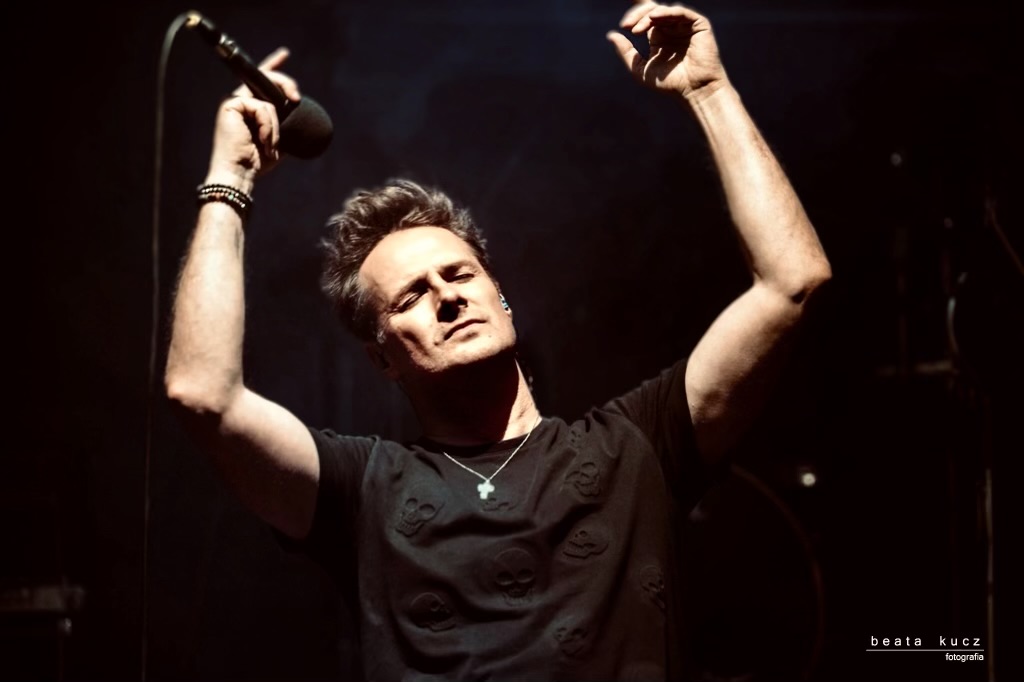 Polecamy bardzo ciekawy  wywiad dziennikarza <a href="/MetalSidePL/">MetalSide.pl</a> z Pawłem Małaszyńskim, i to nie tylko o zespole #Cochise 😄

metalside.pl/wywiady/wywiad…

A już w ten piątek premiera nowego klipu z albumu "Cochise"!