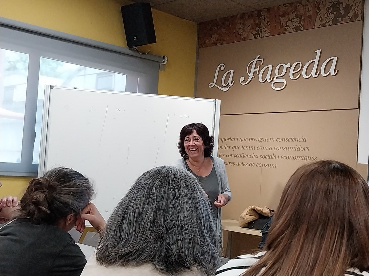 projectehomeCAT's tweet photo. La setmana passada vam visitar la @fageda per conèixer el seu projecte social i les seves instal·lacions. Moltes gràcies per rebre'ns amb els braços oberts i per inspirar-nos tant! 🧡 https://t.co/pU5c0KQtrN