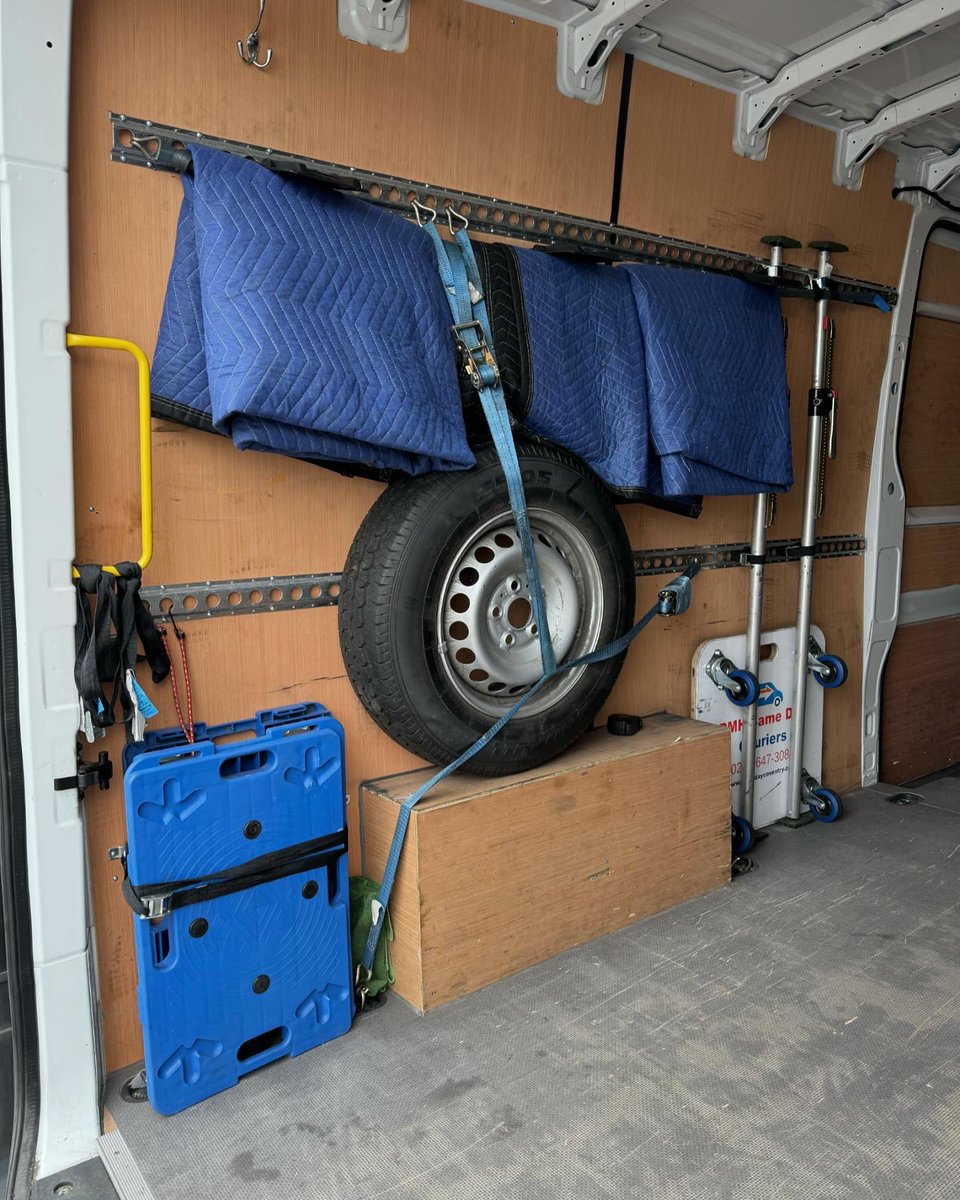 SameDayCoventry's tweet image. **Advance Notice**

Due to a cancelled #backload, I will now be clear in #Scunthorpe tomorrow, Tuesday 8th, but eventually I’ll be heading towards #Telford. 🚚

If you have anything from the North East that requires collecting &amp;amp; delivering across to the North West or south the…