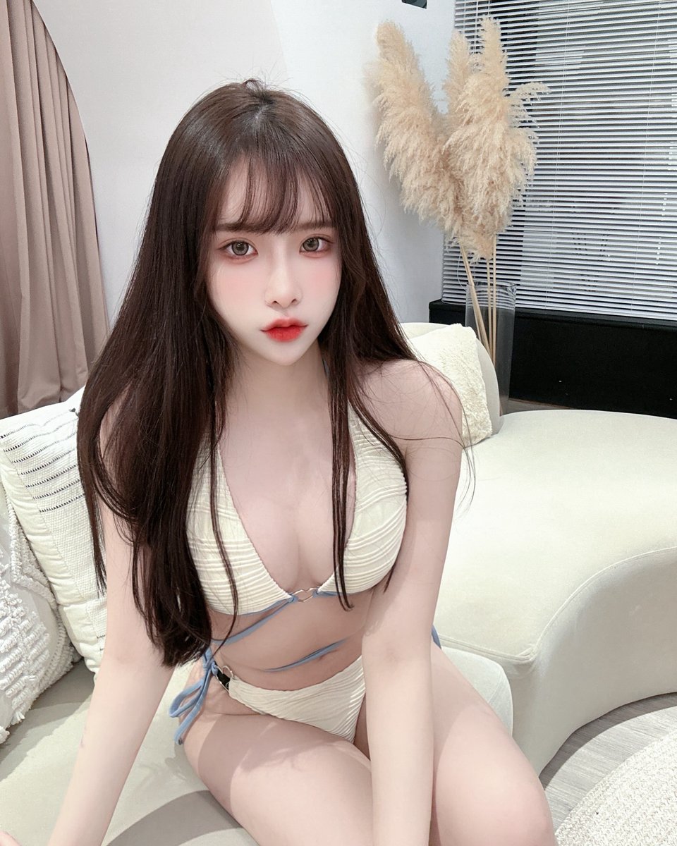 TacoGleek's tweet photo. IG美女所在地@v_bts20#美女 #性感 #肤白貌美  #日常分享 https://t.co/x7BCY2dX65