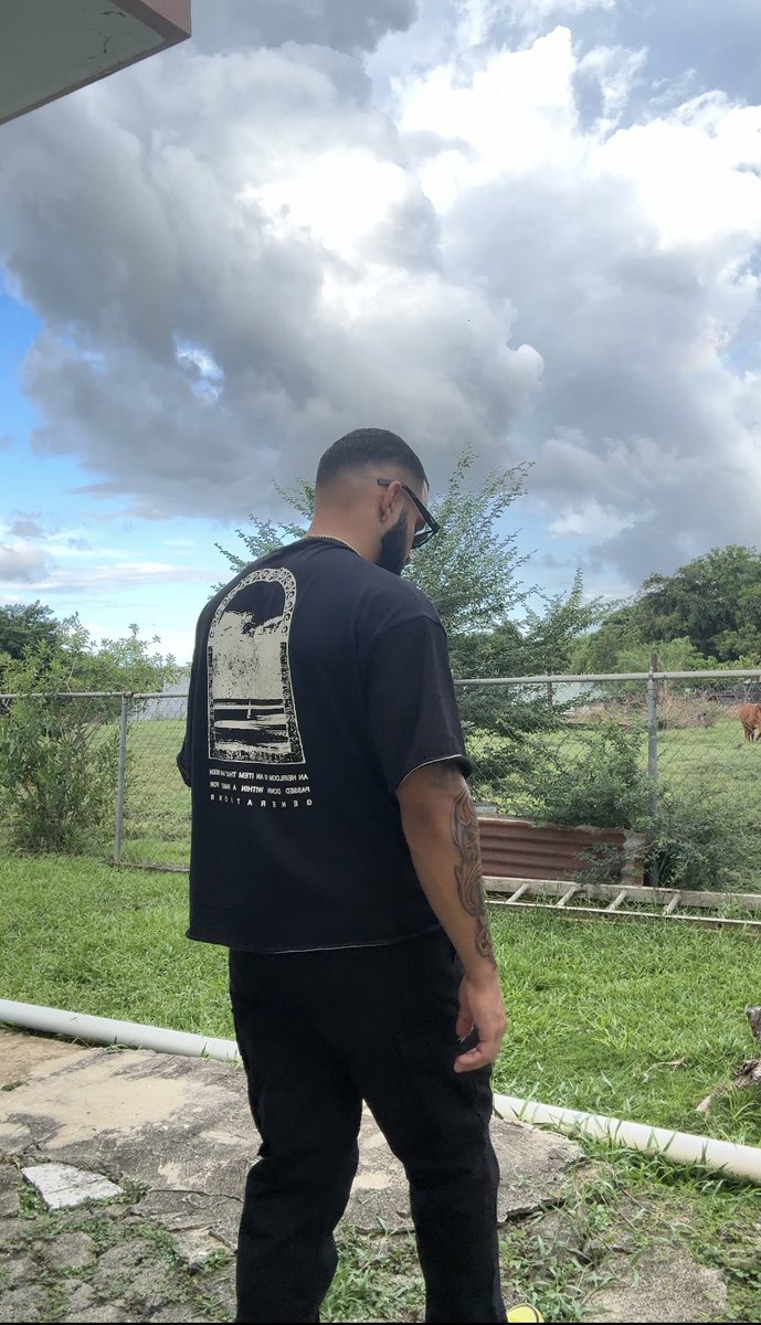 williampr9's tweet photo. Oversize, overthinking 🥷🏽 https://t.co/rBcR9JFlDI
