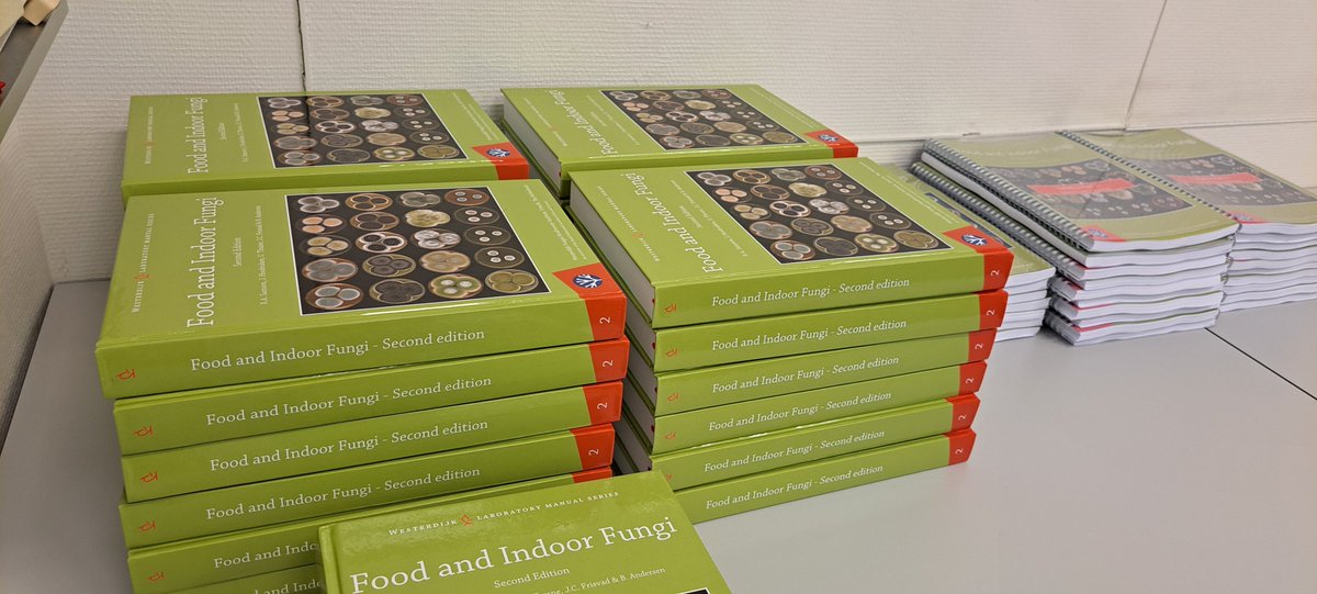 _Westerdijk_'s tweet photo. It's Food and Indoor Mycology Course Week again! And we are ready for our students to arrive.  😀🍄🔬. #fortheloveoffungi #mycology #fungi @JosHoubraken https://t.co/zTOFaBTdyx
