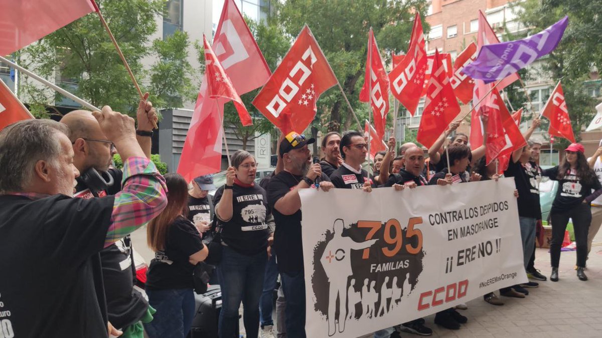 ccoovf_esmadrid's tweet photo. Hoy con los compañero/as de MasOrange para denunciar que es un ERE injusto y no voluntario #NoEreMasOrange @UnaiSordo @CCOO @oscarlopeztwit @CCOOMadrid @FSCdeCCOO https://t.co/jAh7nBrW0B