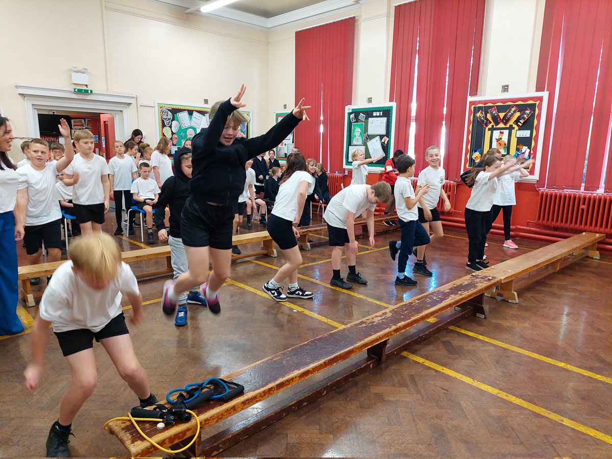 ThorpeHesleyPrimary tweet media