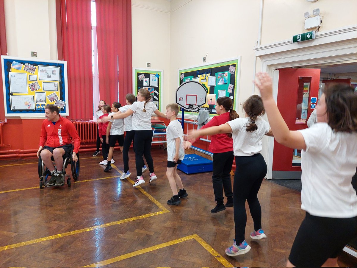 ThorpeHesleyPrimary tweet media