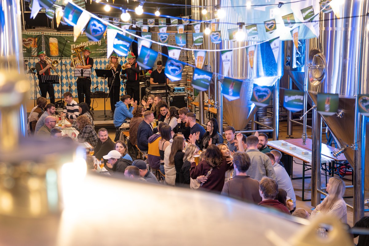 NorthBrewCo's tweet image. What a weekend at @springwelllds! 🎉 We had an amazing time celebrating Oktoberfest – Prost! 🍻 Huge shoutout to @bratwustbrass for their incredible performance and @littlebaoboy for the mouthwatering food! 🤤 Until next time, cheers! 🍂🎶🥨 

#oktoberfest #oktoberfest2024